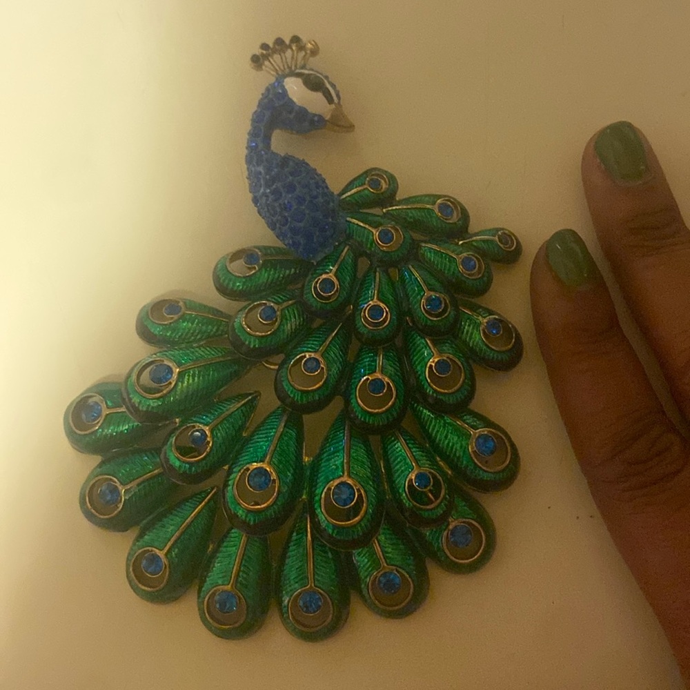 Vintage Betsy Johnson pendant/necklace